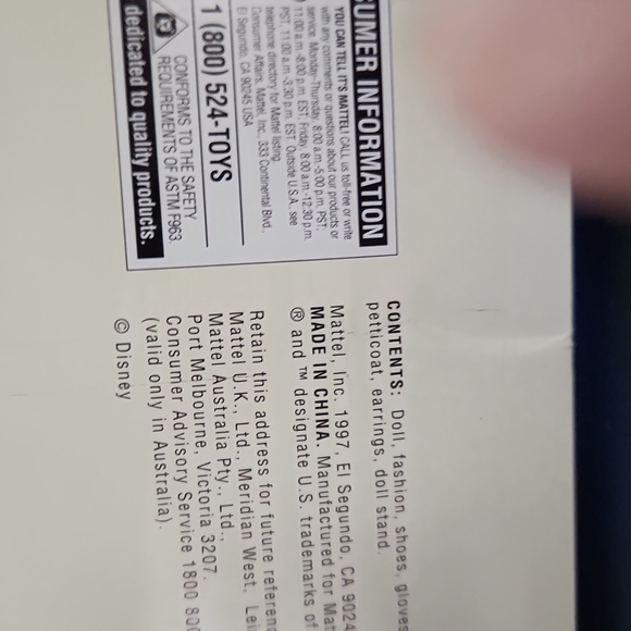 KB TOYS WINTER DREAMS SPECIAL EDITION BARBIE CINDERELLA - Picture 6 of 6